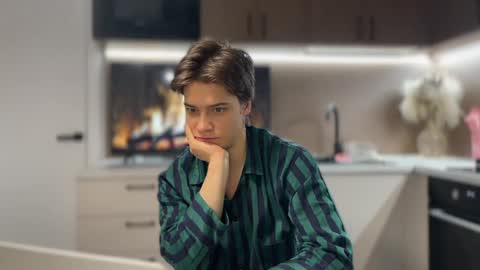 Snapshot of realsupermichael chatting on 02.17.25 AliceEve online show from 02.17.25