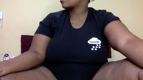 Snapshot of realsweetheart chatting on 12.19.24 REAL1SWEETHEART online show from 12.19.24