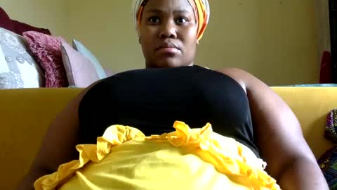 Snapshot of realsweetheart chatting on 12.28.24 REAL1SWEETHEART online show from 12.28.24