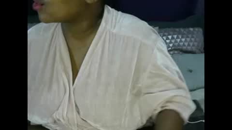 Snapshot of realsweetheart chatting on 02.19.26 REAL1SWEETHEART online show from 02.19.26