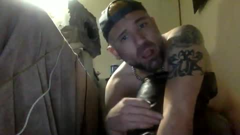 Snapshot of realzilla69 chatting on 12.02.24 realzilla69 online show from 12.02.24
