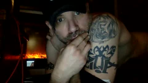 Snapshot of realzilla69 chatting on 01.31.25 realzilla69 online show from 01.31.25