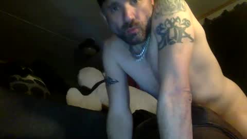 Snapshot of realzilla69 chatting on 03.01.25 realzilla69 online show from 03.01.25