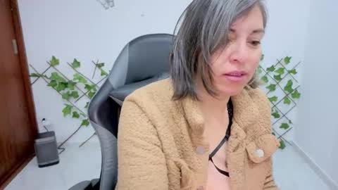 Snapshot of rebbeca09 chatting on 02.07.26 Rebbeca online show from 02.07.26