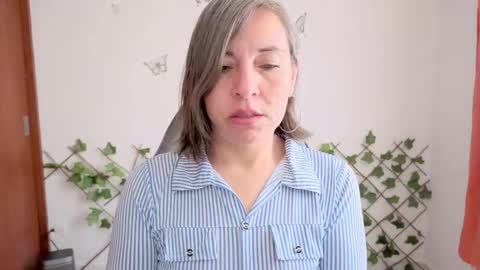 Snapshot of rebbeca09 chatting on 02.09.26 Rebbeca online show from 02.09.26