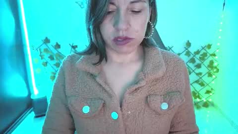 Snapshot of rebbeca09 chatting on 02.14.26 Rebbeca online show from 02.14.26