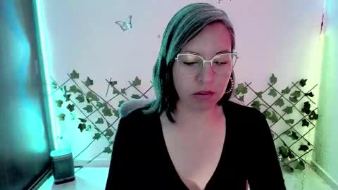 Snapshot of rebbeca09 chatting on 02.16.26 Rebbeca online show from 02.16.26