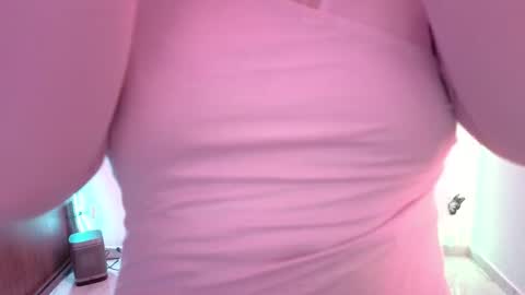 Snapshot of rebbeca09 chatting on 02.25.26 Rebbeca online show from 02.25.26