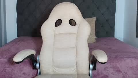 I invite you to my birthday on November 3th  online show from 01.10.25