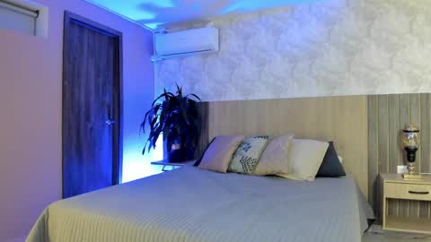 I invite you to my birthday on November 3th  online show from 04.11.26