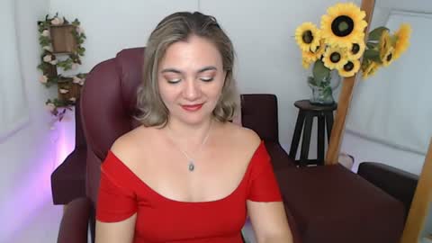 Snapshot of rebeca_milf chatting on 06.13.26 REBECA online show from 06.13.26