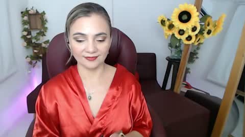 Snapshot of rebeca_milf chatting on 07.11.26 REBECA online show from 07.11.26