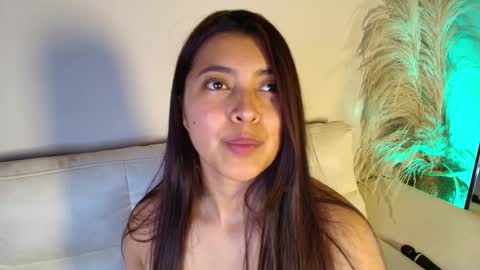 Rebeca Williams online show from 02.04.25