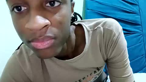 Snapshot of rebecca23278 chatting on 05.24.26 Tu mami Rebecca online show from 05.24.26