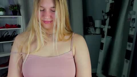 rebecca_____ online show from 10.08.25