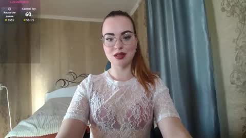 Snapshot of rebecca_ccaa chatting on 05.04.26 Rebecca online show from 05.04.26