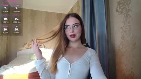 Snapshot of rebecca_ccaa chatting on 05.28.26 Rebecca online show from 05.28.26