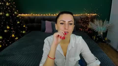 Snapshot of rebecca_diamonds chatting on 01.09.25 rebecca_diamonds online show from 01.09.25