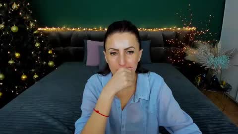 Snapshot of rebecca_diamonds chatting on 01.10.25 rebecca_diamonds online show from 01.10.25