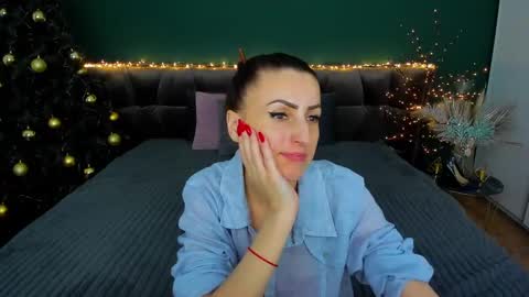 Snapshot of rebecca_diamonds chatting on 01.15.25 rebecca_diamonds online show from 01.15.25
