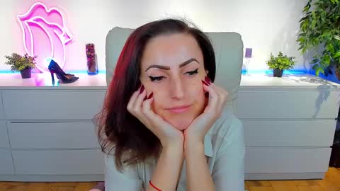 Snapshot of rebecca_diamonds chatting on 02.03.25 rebecca_diamonds online show from 02.03.25