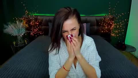 Snapshot of rebecca_diamonds chatting on 02.10.25 rebecca_diamonds online show from 02.10.25