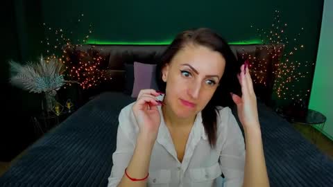Snapshot of rebecca_diamonds chatting on 02.17.25 rebecca_diamonds online show from 02.17.25