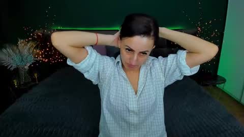 Snapshot of rebecca_diamonds chatting on 03.05.25 rebecca_diamonds online show from 03.05.25