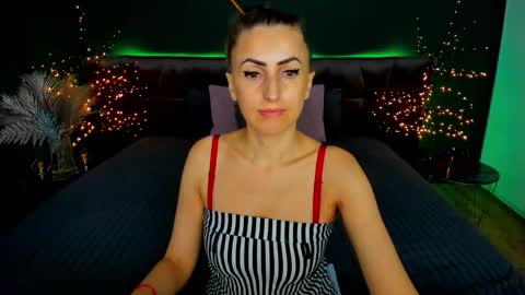Snapshot of rebecca_diamonds chatting on 09.18.25 rebecca_diamonds online show from 09.18.25