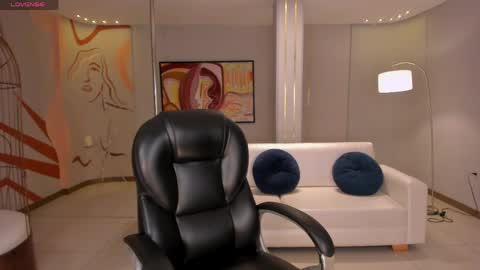 Snapshot of rebeccahudson_ chatting on 05.14.26 Rebe online show from 05.14.26
