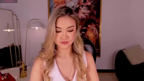 Snapshot of rebeccahudson_ chatting on 06.11.26 Rebe online show from 06.11.26