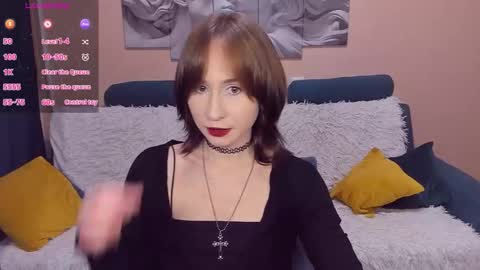 Snapshot of rebeccawind chatting on 09.12.25 RebeccaWind online show from 09.12.25