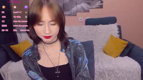 Snapshot of rebeccawind chatting on 09.21.25 RebeccaWind online show from 09.21.25