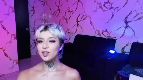 Snapshot of rebeka_baker chatting on 04.28.26 REBEKA online show from 04.28.26