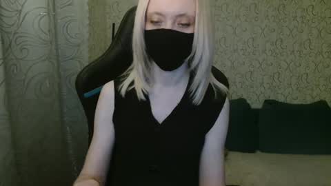 RebesaOlset online show from 12.25.24