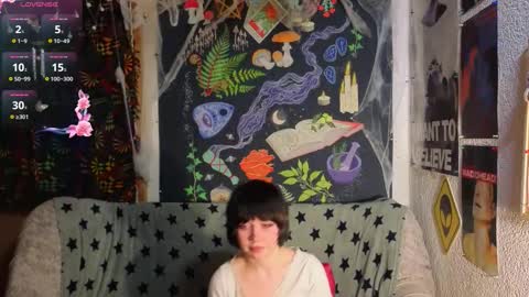 Lara online show from 12.17.25