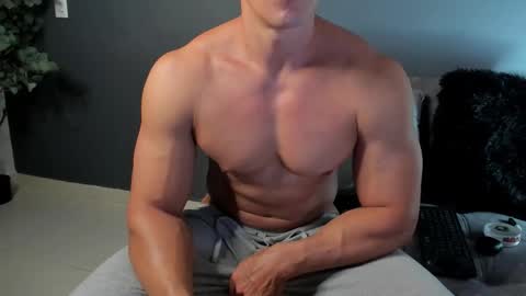 twitter REECET26 instagram RECCETAYLOR online show from 10.02.25