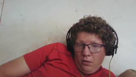 Snapshot of red454games454 chatting on 02.16.25 zsax horny online show from 02.16.25