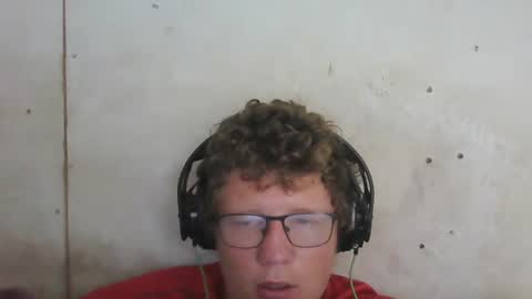 Snapshot of red454games454 chatting on 02.16.25 zsax horny online show from 02.16.25