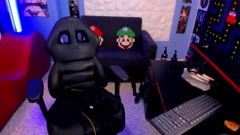 Snapshot of red_deevil chatting on 03.04.26 RED Schedule 1500 - 2100 gtm-5 online show from 03.04.26