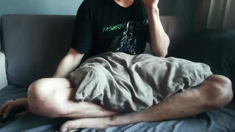 Snapshot of red_guy1 chatting on 04.22.26 Sean Fire online show from 04.22.26