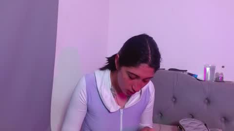 Snapshot of red_moonn chatting on 10.12.25 IG   OF red moonn online show from 10.12.25