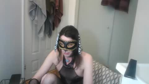 Snapshot of red_october_sub chatting on 04.25.26 Red October SlutPuppy online show from 04.25.26
