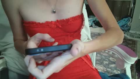 Snapshot of red_on_fire69 chatting on 10.07.25 Red online show from 10.07.25