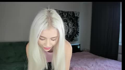 Erika online show from 11.03.25