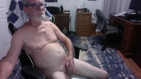 Snapshot of redbud3075 chatting on 06.06.26 Daddy G online show from 06.06.26