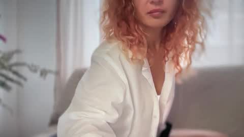 Snapshot of reddgirll chatting on 10.23.25 reddgirll online show from 10.23.25