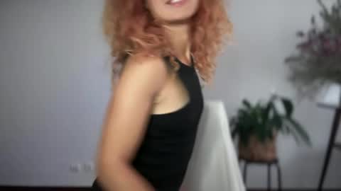 Snapshot of reddgirll chatting on 10.31.25 reddgirll online show from 10.31.25