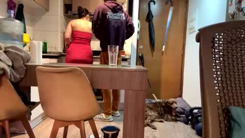 redfloweer online show from 09.18.25