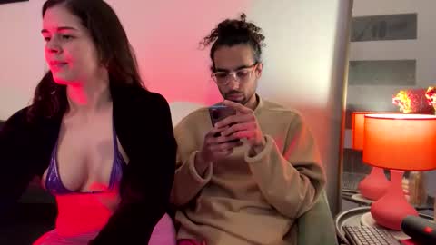 redfloweer online show from 09.21.25